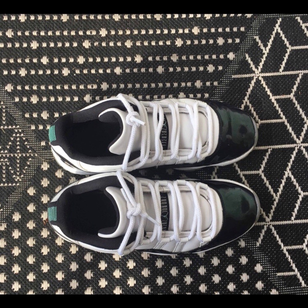 SOLD Jordan 11 Emerald/Low Iridescent - Picture 2 of 5